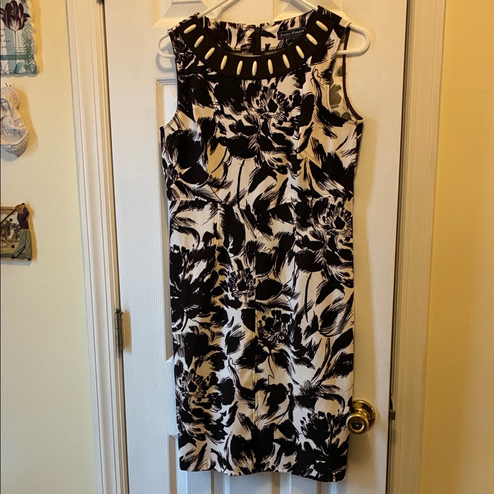 Jessica Howard Black & White Floral Midi Dress